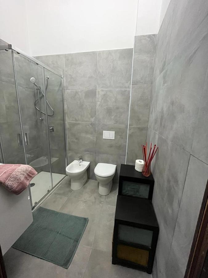 Appartamento Timeless Con Piscina E Tennis Valbrona ภายนอก รูปภาพ